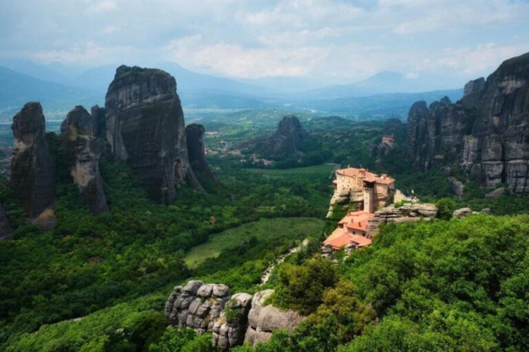 Visit Meteora Monasteries First Class Private Tour - A Deep Look into the Meteora Experience