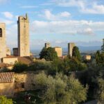 Visit of San Gimignano with local expert guide - Why This Tour Offers Good Value
