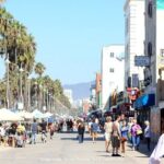 Visit Venice Beach Neighbourhood: Private 2-hour Walking Tour - Authenticity and Value