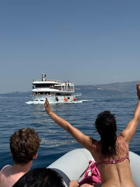 Vlorë: Sazan Island & Haxhi Ali Cave Speedboat Experience - The Experience in Detail
