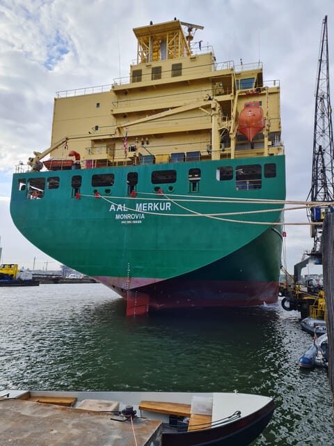 Walk on and around the NDSM site - Whats Included and Whats Not