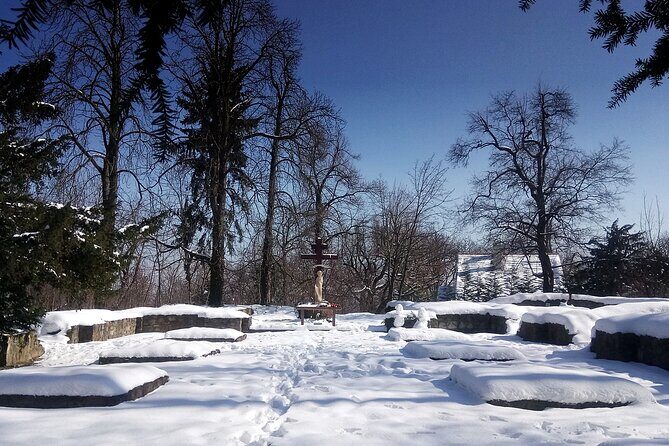 Walk to recent and aged spiritual sanctuaries near Budapest - Who Will Appreciate This Tour?