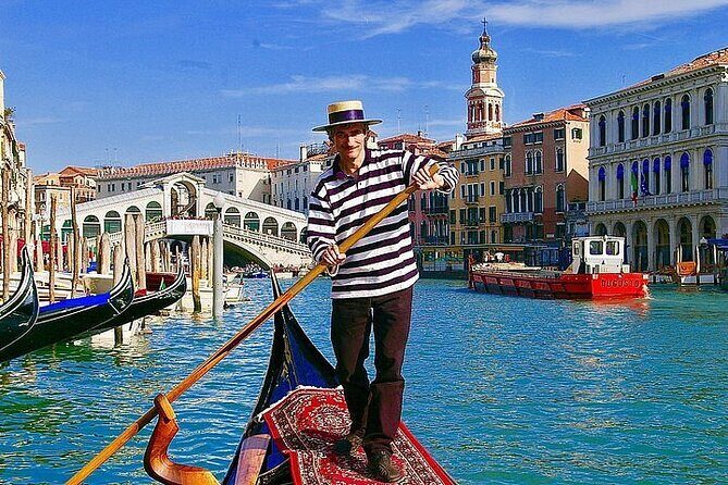Walking Tour and Enchanting Gondola Journey in Venice - Practical Details and What to Expect