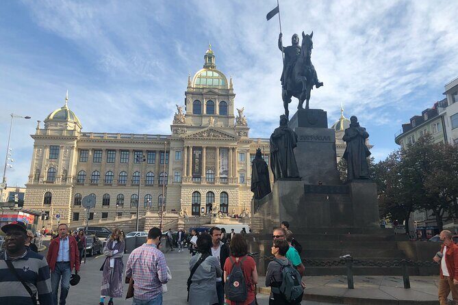 Walking Tour in Prague with Local Historian - What Makes This Tour Stand Out?