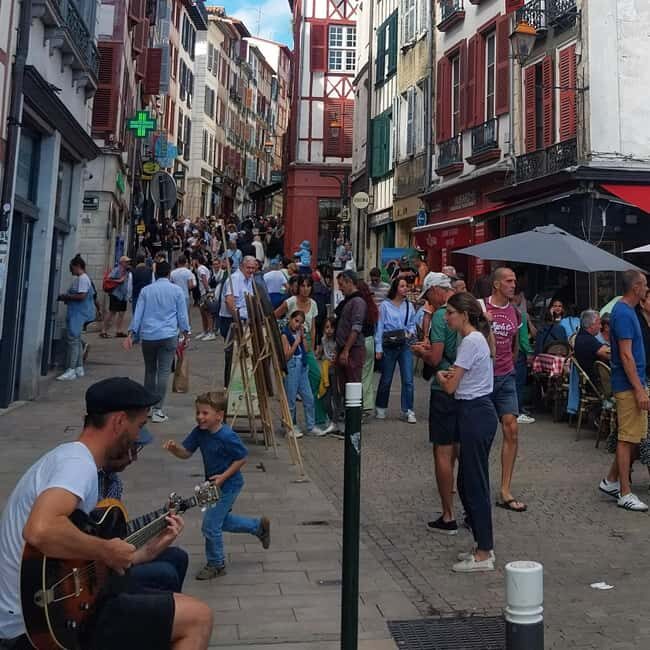 Walking tour of Bayonne history and curiosities - Why This Tour Works for Different Travelers