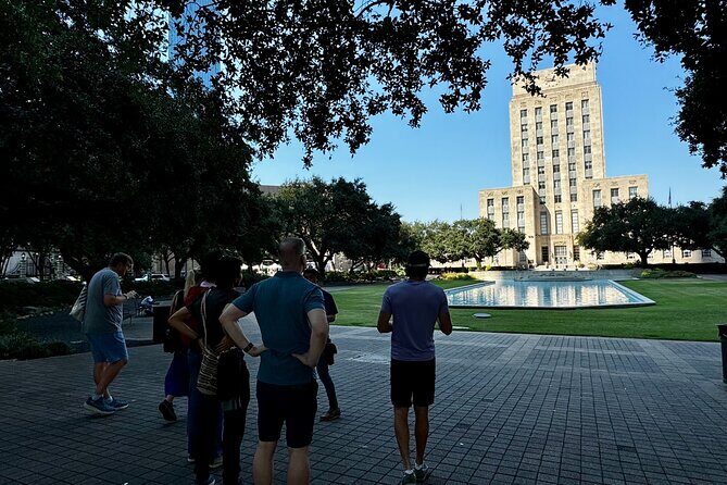 Walking Tour of Houston: History, Architecture, Street Art - A Deep Dive into Houston’s Heart