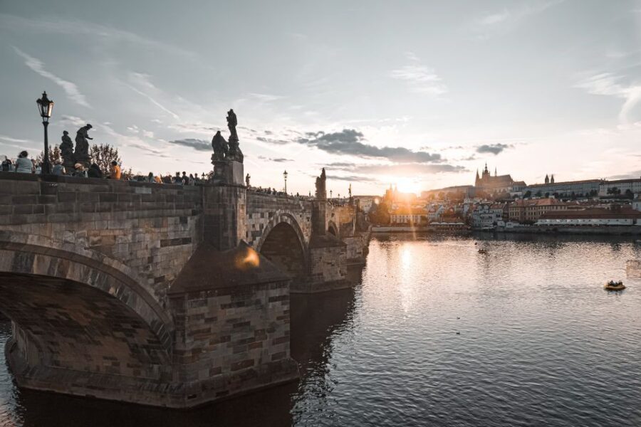 Walking tour of Prague in french: Old Town & Charles Bridge - What’s Included and What’s Not