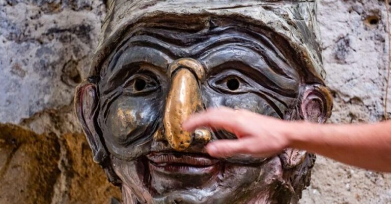 Walking-tour of the historic center of Naples in Italian - A Deep Dive into the Tour Experience