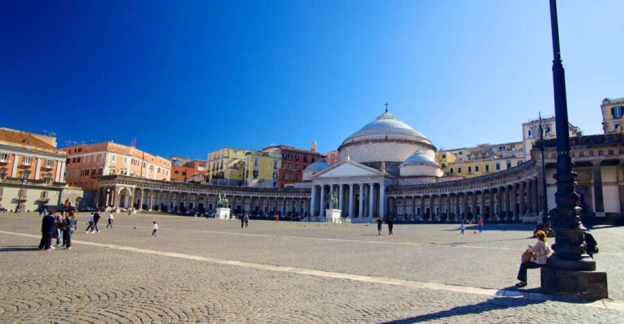 Walking tour of the Royal Naples - A Detailed Journey Through Naples’ Royal Past