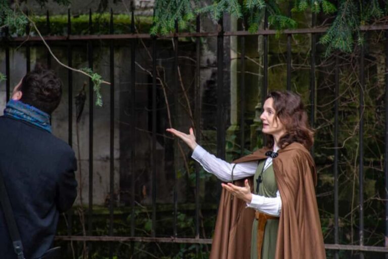 Walking tour with an Actor-Guide: Rouen with Joan of Arc - Exploring the Tour: What You Can Expect