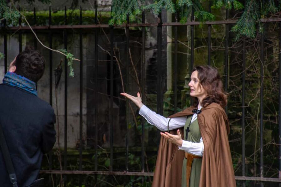 Walking tour with an Actor-Guide: Rouen with Joan of Arc - Exploring the Tour: What You Can Expect