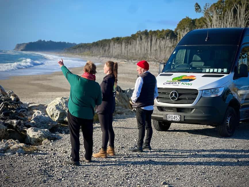 Wanaka to Franz Josef Small Group 1 Way Tour with Lunch - Thunder Creek Falls: A Short Hike to a Waterfall Wonder