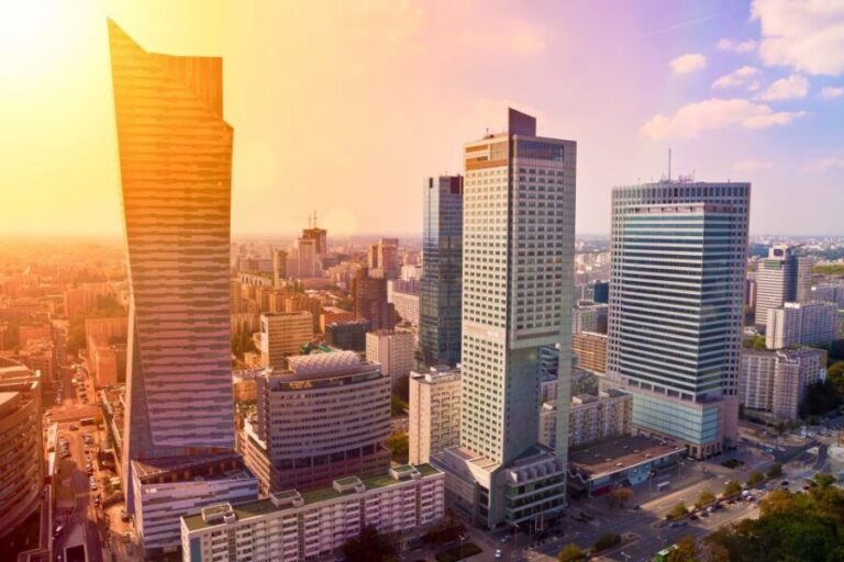 Warsaw: Afternoon Public City Tour with Pickup and Drop-off - What Travelers Say: Authentic and Insightful Guides