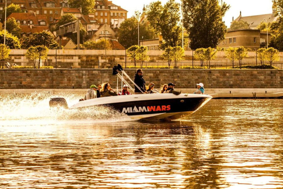 Warsaw: Cruise the Vistula w/ 80s Music, Retro Vibes & Views - Why This Experience Is Worth It