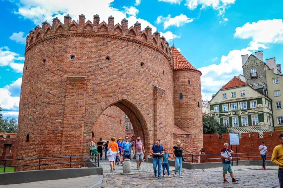 Warsaw: Old Town Highlights Walking Tour in English - Why This Tour Offers Great Value