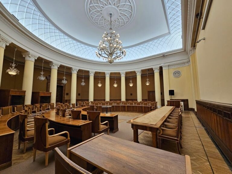 Warsaw: Palace of Culture and Science Guided Tour - Detailed Breakdown of the Itinerary