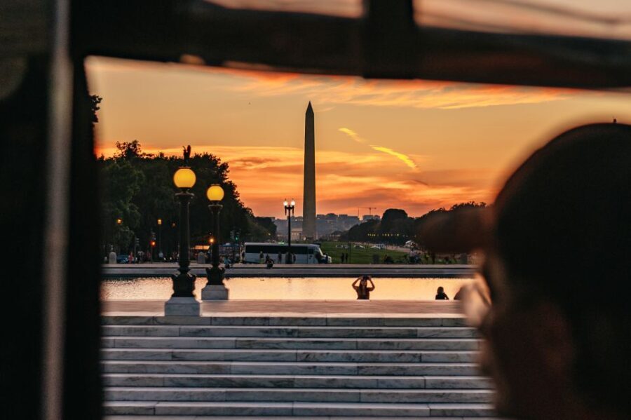 Washington DC: Monuments by Moonlight Nighttime Trolley Tour - The Itinerary and What Makes Each Stop Special