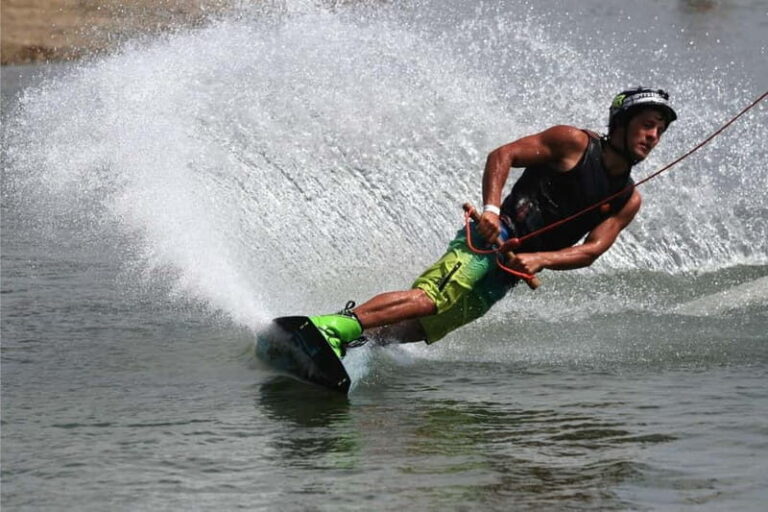 Water sports in Bratislava - Wakeboarding/Waterski/Kneeboard - Practical Considerations and Tips