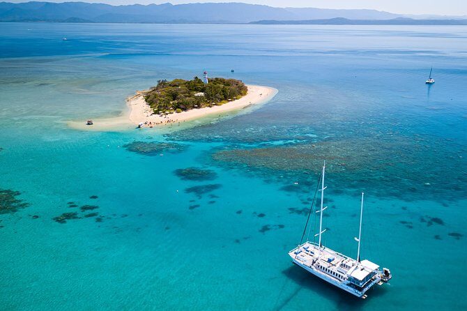 Wavedancer Low Isles Great Barrier Reef Sailing Cruise from Palm Cove - Who Will Love This Tour