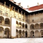 Wawel Castle and Cathedral Guided Walking Tour in Kraków - A Closer Look at the Wawel Castle and Cathedral Tour