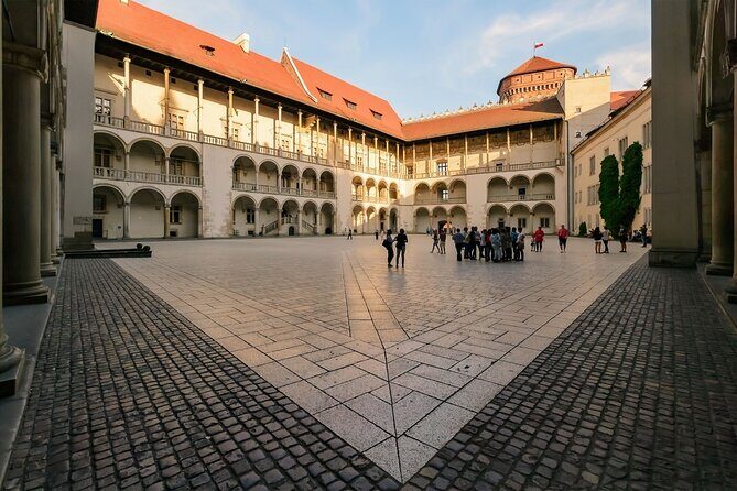Wawel Castle and Cathedral St. Mary's Church, Rynek Underground - Key Points