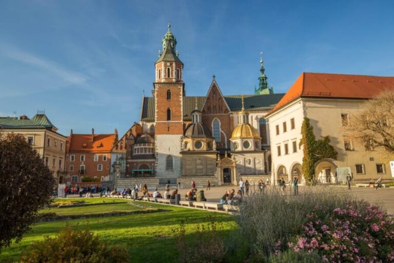 Wawel Hill, St.Mary's Church & Rynek Underground Guided Tour - What to Expect and Practical Tips