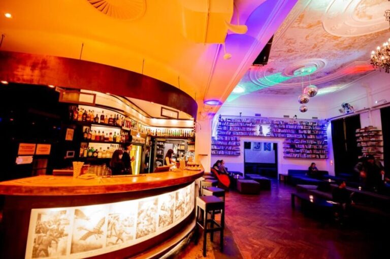 Weekend Night @ The 2nd Floor Secret Club (House / Tech) - Authentic Local Vibes