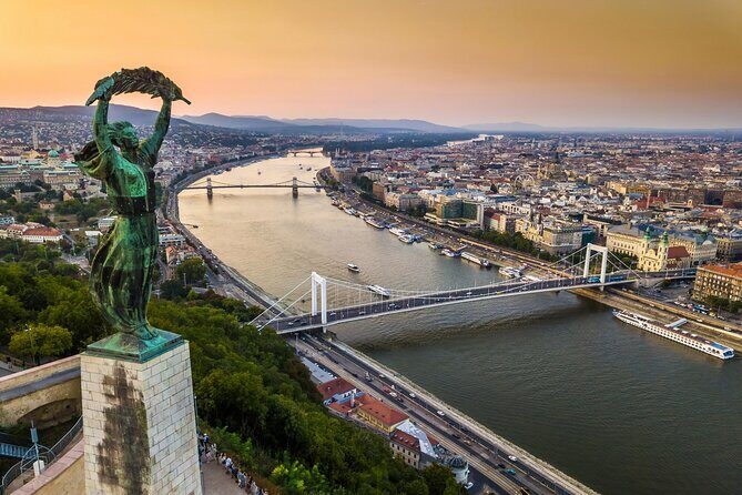 Welcome to Budapest 3 hrs Must See Private Tour by car - Practical Details & What to Expect