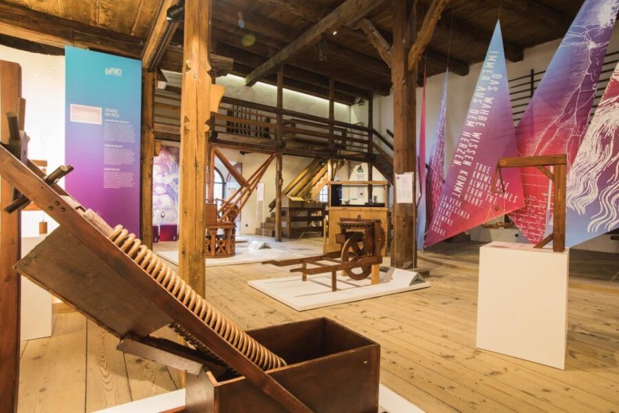 Werfen: Hohenwerfen Castle Entrance Ticket - The Birds of Prey Show: A Standout Moment