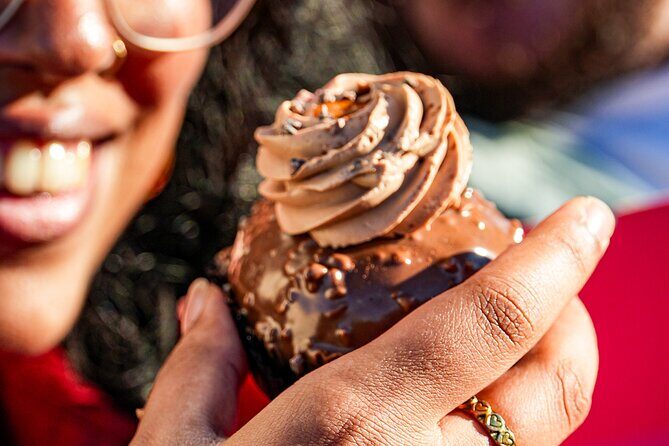 West End Donut Adventure Sweets and Sights in London - A Closer Look at the Itinerary