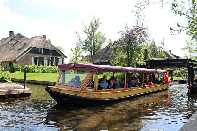 Windmills-Volendam-Giethoorn Private Tour in Jaguar - What to Expect and How to Make the Most of It