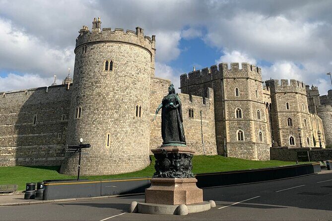 Windsor Castle Half Day Trip from London by Luxury Coach - The Complete Experience: A Deep Dive into the Windsor Castle Tour