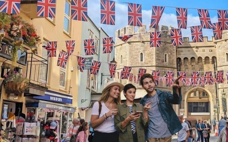 Windsor: City Walking Tour & Exploration Game - A Deep Dive into the Windsor Self-Guided Tour