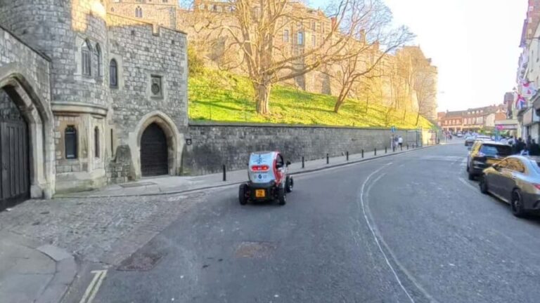 Windsor: Street Kart Tour with Audio Guide - FAQ