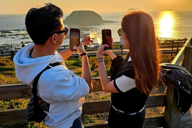 Wine, Dine & Penguins Boutique Phillip Island Tour from Melbourne - A Deep Dive into the Phillip Island Boutique Tour