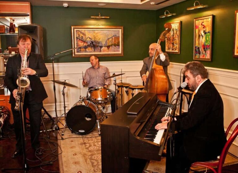 Wine, Jazz and Magic: A Night at Malkhaz Jazz Club - Who Should Consider This Tour?