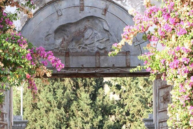 Wine Tour in the historic Baglio Florio Adamo with Lunch - Who Should Consider This Tour?