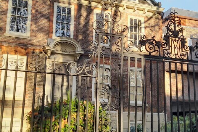 Women of Whitechapel 2 hour Walking Tour - Considerations