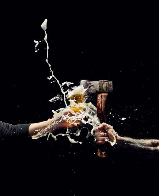 WOODCUTTER - AXE THROWING & BAR EXPERIENCE IN FRANKFURT - What to Expect from Your Axe Throwing Experience