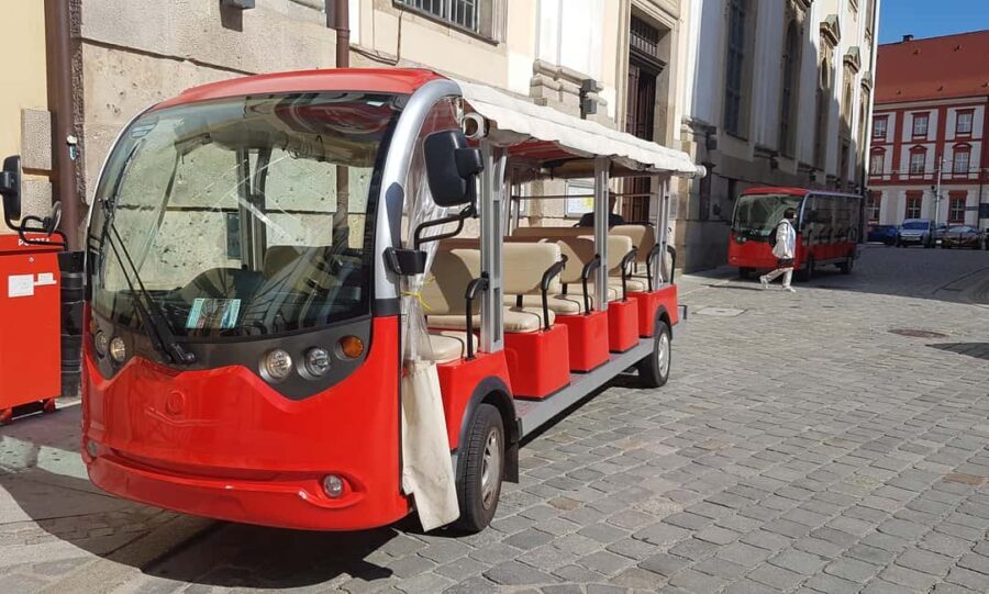 Wrocaw: 2-hour e-bus tour with driver-guide up to 16 people