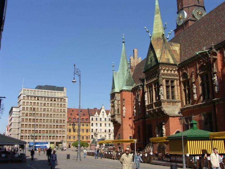 Wroclaw: 2-Hour Private Electric Bus Tour with Guide or Tape - Final Thoughts