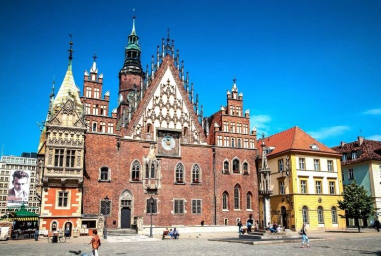 Wroclaw: City of 100 Bridges 4-Hour Private City Tour - Who Will Love This Tour?