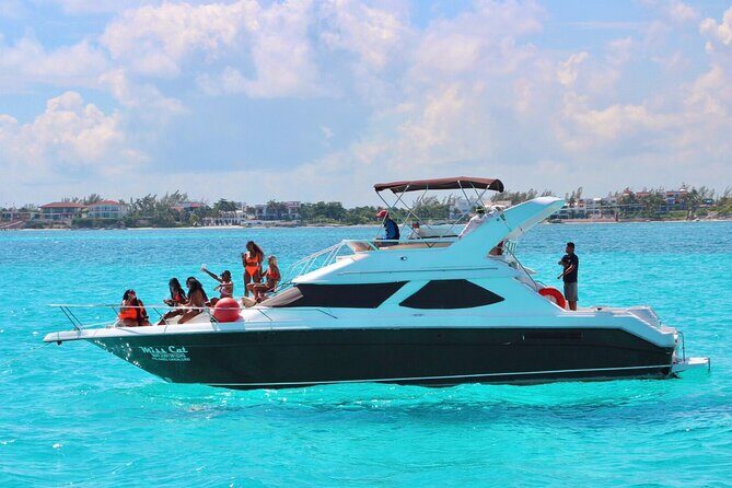 Yacht 48ft Rental in Cancun for up to 15 people - Who Should Consider This Yacht Experience?