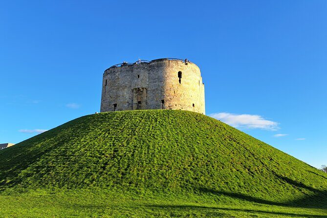 York's Famous Ghosts Smartphone App walking tour - A Deep Dive into the Haunted Streets of York