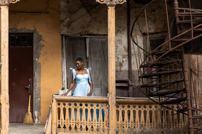Your unique photo session in Tblisi, Georgia - Exploring the Details of Your Tbilisi Photo Session