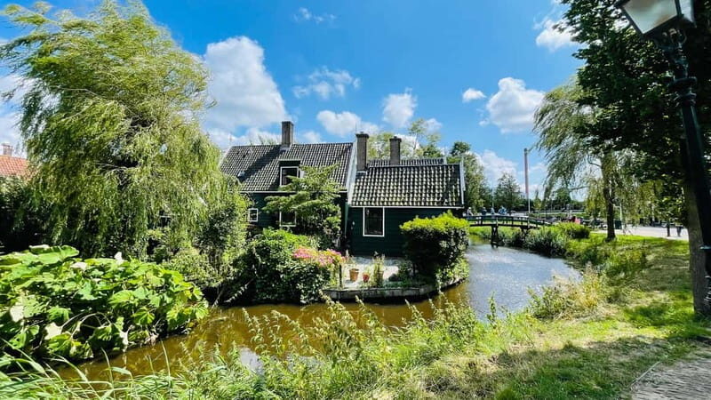Zaanse Schans, Windmill house, Volendam,Marken Private Tour - An In-Depth Look at the Tour Itinerary