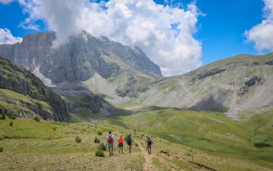Zagori: Alpine Dragon Lake Hike - An In-Depth Look at the Zagori Alpine Dragon Lake Hike