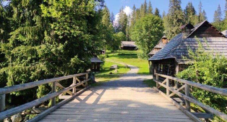 Zakopane: Oravsky Castle & Orava Village Tour - The Open-Air Museum of Orava Village: A Living Folk Heritage