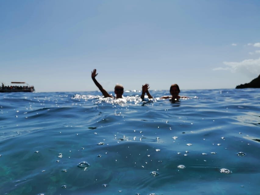 Zakynthos : island half circle boat tour