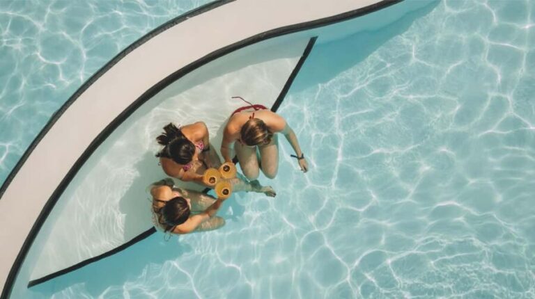 Zell am See: Tauern SPA Day Ticket for Water World - Who Should Consider Visiting?